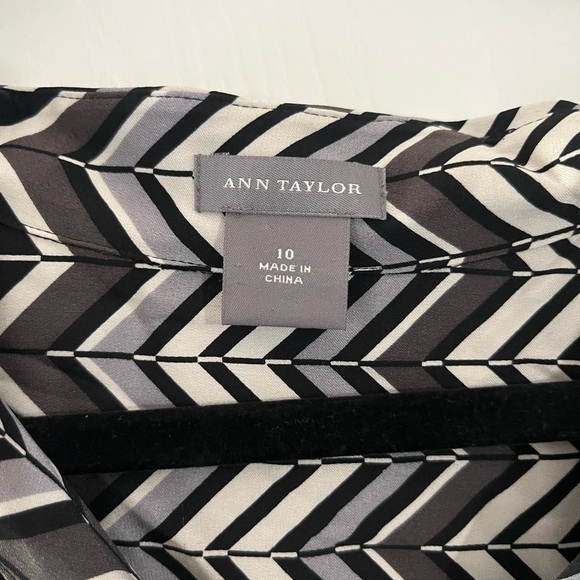 Ann Taylor Black and White Chevron Button Down Shirt - Picture 5 of 6
